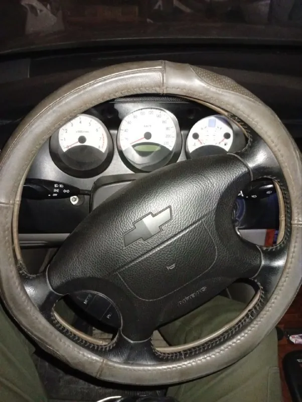 Продам chevrolet evanda 2.5 автомат. Пробег 236 т. Км. Регистрация рф, местная, 180 регион. Установлен и вписан газ. Заводится, работает. Есть проблема с акпп, сама не едет. Обработана, обесшумленна. Кондиционер, климат контроль, кожаный салон, сигнализация, центральный замок, газ, парктроник, 2 ключа, диски литые, новый радиатор, катушки, ходовка в хорошем состоянии.
Быстрое переоформление без проблем. Цена 300 т. Рублей. +79490451504 - фотография - 6