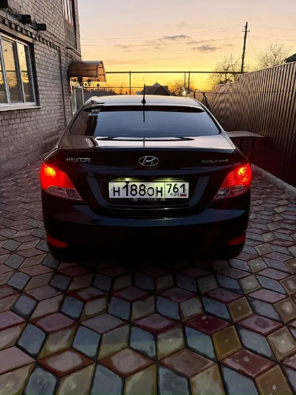 Г. Енакиево продам hyundai solaris i 2014 года выпуска мотор 1.6 123 л. С. Мкпп родной пробег 214000 км шикарная комплектация: - 4 стеклоподъемника - кондиционер - магнитола с carplay и android auto - мульти руль - камера заднего вида - видео регистратор - полный led свет с линзами автомобиль по технике на отлично, едет очень бодро. Недавно заменена цепь грм, масло и фильтра, обслуживалась каждые 6-7 тысяч. Кузов в хорошем состоянии как на фото, ходовая на твердую 4. В такси и прочих организациях никогда не была! Документы кристально чистые, без запретов/залогов, полное переоформление, на руках всё имеется: птс, стс, дкп, сервисные книжки, 2 ключа. Цена: 870000р связь: +79494678804 телеграмм, вотсап на этом номере
📞 Звоните: +7(949)4678804 - фотография - 2