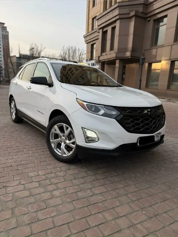 Продам chevrolet эквинокс премьер awd 1.5 2020 г. Пробег 56500км комплектация -безключевой доступ ✅ -старт стоп ✅ -датчик мертвых зон с вибросидением ✅ -камеры 360 с подвижными линиями ✅ -слепые зоны ✅ -электро багажник (с функцией открытие ногой)✅ -электро рeгулировкa пeрeдниx cидений✅ -память сидения и зеркал ✅ -датчик омывайки ✅ -датчик давления в шинах ✅ -подогрев всех сидений - фотография - 1