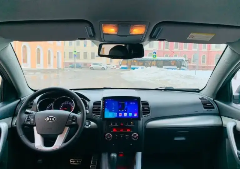 ​🚙 Kia sorento xm — технический идеал в родной краске!
​Ищете честный кроссовер, в который не нужно вкладывать? Это именно он. Главное преимущество — абсолютно новый двигатель (не контрактный!), установленный всего 11 000 км назад.
​Основные характеристики:
​Год выпуска: 2009
​Двигатель: 2.4 бензин (пробег кузова 209 тыс. , мотора — 11 тыс. !)
​Кузов: в заводском окрасе — любые проверки приветствуются.
​Цена: 1 300 000 ₽
​Что сделано:
​Ходовая часть: полностью перебрана (новые привода в сборе, рычаги, передние стойки, наконечники и опорные подшипники). Машина едет как новая!
​Свет: установлены дорогие качественные лампы (ближний/дальний) — идеальная видимость ночью.
​Подготовка к зиме: пройдено полное то (масло, фильтры), стоит новая шипованная резина nexon.
​Максимальная комплектация:
​Роскошный кожаный салон и руль.
​Раздельный климат-контроль.
​Современный планшет (мультимедиа).
​Подогрев сидений и полный электропак
📲 Tg: иван ушмодин
📞 Звоните: +7(949)7295570 - фотография - 6