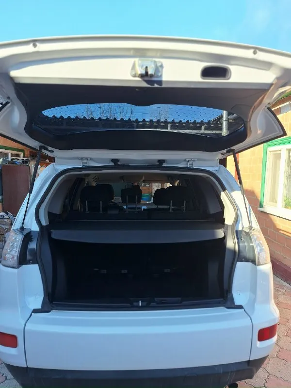 Mitsubishi outlander xl 2012 год двигатель 2.0л (150л. С. ) коробка cvt(вариатор) подключаемый полный привод, блокировка дифференциала, abs, анти занос пробег 162000км покупался в 2012 году в донецке в автосалоне, я один хозяин автомобиль в отличном состоянии, без дтп, в родном окрасе комплектация: климат-контроль, подогрев сидений, подогрев зеркал, лобового стекла, заднего стекла, usb, bluetooth, hands free (громкая связь) цена: 1700000руб авто находится в амвросиевке, могу приехать в донецк +7(949) 339-16-49 телеграм +7(977) 014-63-42
📞 Звоните: +7(949)3391649 - фотография - 5