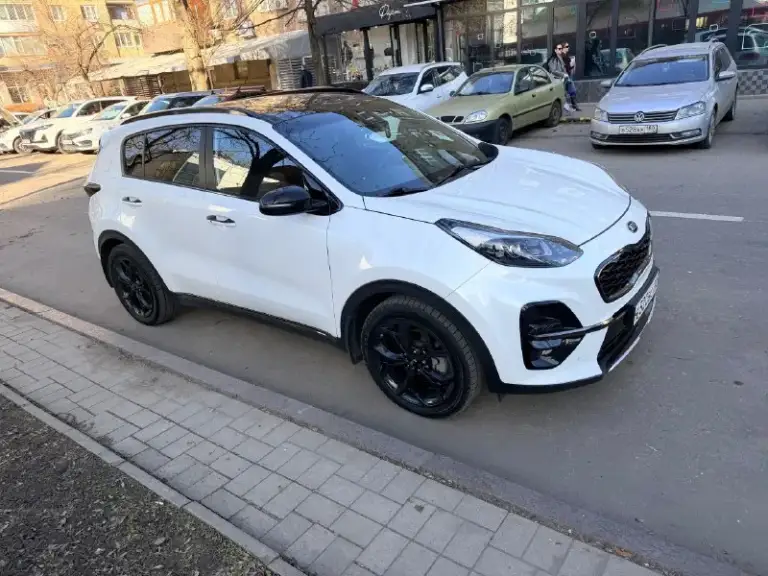 Продам kia sportage 2019
Привод передний, 2.0 на 184 л. С. , 8 а/т, весь кузов в родной краске, без подкрасов и дтп.
Пригнан из кореи.
Пробег 101 тыс. Км
Своевременное обслуживание, в техническом плане вопросов нет.
Adblue работает, проблем никаких нет. Не отшивал, так как не вижу смысла трогать рабочие элементы.
Комплектация signature (самая полная для этой модели за исключением музыки jbl и камер 360)
Машина 2 года во владении, ездит супруга.
Цена 2.65 млн. Рублей (торг имеется)
Два комплекта колес.
Осмотр донецк
+79493004309
📞 Звоните: +7(949)3004309 - фотография - 2