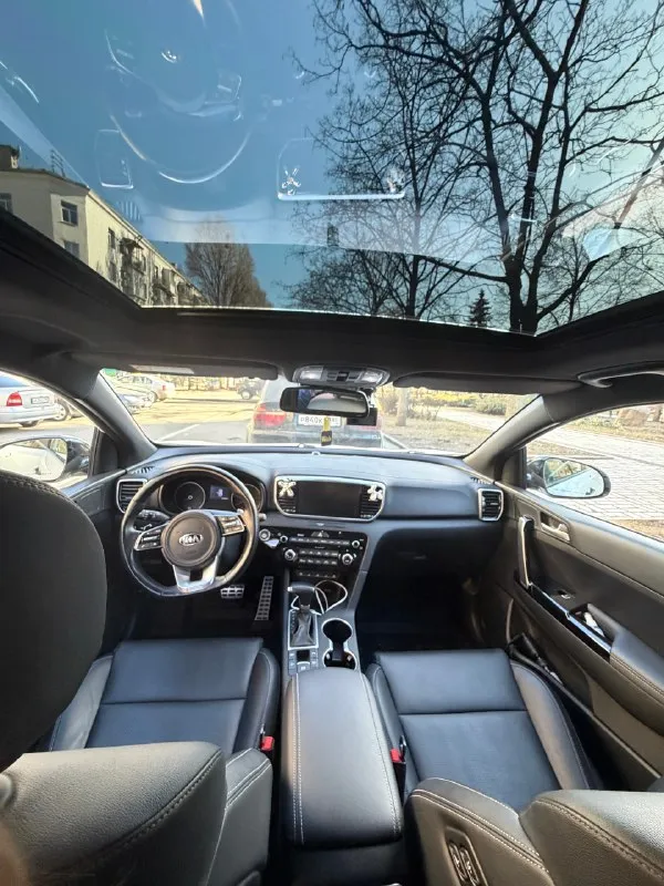 Продам kia sportage 2019
Привод передний, 2.0 на 184 л. С. , 8 а/т, весь кузов в родной краске, без подкрасов и дтп.
Пригнан из кореи.
Пробег 101 тыс. Км
Своевременное обслуживание, в техническом плане вопросов нет.
Adblue работает, проблем никаких нет. Не отшивал, так как не вижу смысла трогать рабочие элементы.
Комплектация signature (самая полная для этой модели за исключением музыки jbl и камер 360)
Машина 2 года во владении, ездит супруга.
Цена 2.65 млн. Рублей (торг имеется)
Два комплекта колес.
Осмотр донецк
+79493004309
📞 Звоните: +7(949)3004309 - фотография - 7
