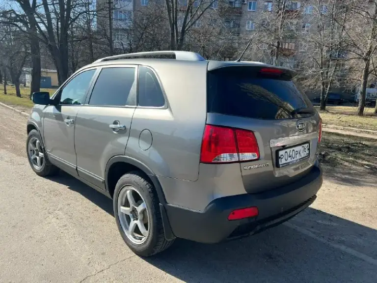 Срочно !!! Продам kia соренто 2009г 2.4л! Полный привод! Машина моя, не перекуп! Вложил много денег! Цена 1.150 000 все вопросы по телефону +79491042900
📞 Звоните: +7(949)1042900 - фотография - 3