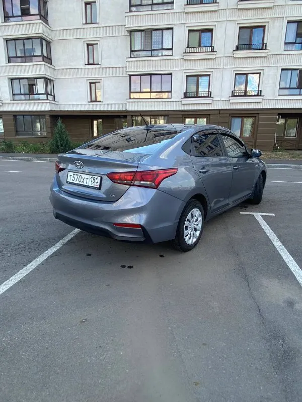Срочно ‼️
Hyundai solaris 2019г
Автомобиль в хорошем состоянии, вложений никаких не требует. Ходовка обслужена. И коробка работают отлично. Все кнопочки работают, кондиционер холодит, два комплекта резины. Надёжный экономичный автомобиль. Я хозяин
Пробег 137т
Цена 1220000
Тел. +79497287598
📲 Tg: жека
📞 Звоните: +7(949)7287598 - фотография - 3