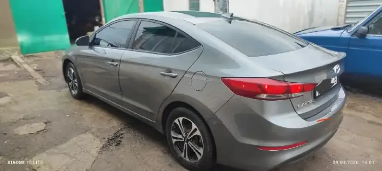 Hyundai elantra vi 2018 год
2.0 6-Ст
150 Л. С.
Родной пробег 83 тыс. Км
Машина в отличном техническом и эстетическом состоянии, обслужена и ухожена.
Хорошая комплектация:
- Бесключевой доступ,
- 2 Ключа,
- 6-Ти ступенчатый автомат с 3 режимами: eco-standart-sport, -
- Кондиционер,
- Мультируль,
- Круиз-контроль,
- 2Х-зонный климат-контроль,
- Подогрев сидений,
- Люк,
- Цветной многофункциональный монитор teyes с камерой заднего вида и carpay,
- Видеорегистратор,
- Датчик давления в шинах,
- Литые диски лето (резина continental),
- Литые диски зима (резина nokian),
За машину не стыдно, продажа в связи с покупкой нового авто
Донецк, 1 570 млн, торг
+7949 318 94 88 - фотография - 2