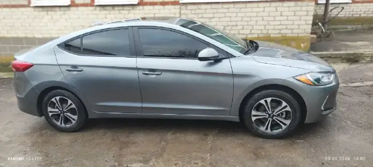 Hyundai elantra vi 2018 год
2.0 6-Ст
150 Л. С.
Родной пробег 83 тыс. Км
Машина в отличном техническом и эстетическом состоянии, обслужена и ухожена.
Хорошая комплектация:
- Бесключевой доступ,
- 2 Ключа,
- 6-Ти ступенчатый автомат с 3 режимами: eco-standart-sport, -
- Кондиционер,
- Мультируль,
- Круиз-контроль,
- 2Х-зонный климат-контроль,
- Подогрев сидений,
- Люк,
- Цветной многофункциональный монитор teyes с камерой заднего вида и carpay,
- Видеорегистратор,
- Датчик давления в шинах,
- Литые диски лето (резина continental),
- Литые диски зима (резина nokian),
За машину не стыдно, продажа в связи с покупкой нового авто
Донецк, 1 570 млн, торг
+7949 318 94 88 - фотография - 4