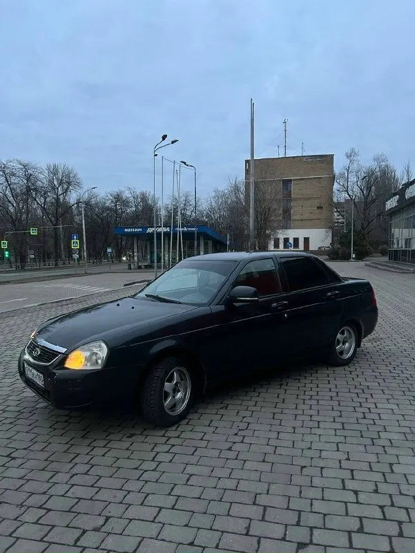 Срочно! Собственник! Ваз приора ( ваз priora) 2007 год пробег 184.000км двигатель 1.6 16 клапанный. Работает отлично, тихо, не троит. Масло от замены до замены. Менял каждые 5-6 тысяч. Коробка не гудит не скрипит, передачи переключаются мягко. Кузов в очень достойном состоянии, тем более для своих годов. 2 комплекта новой резины! (лето покупал в июне 25 а зиму в ноябре 25) за машиной ухаживал, деньги в нее вкладывал не жалея. Электрозеркала, элекростеклоподъемники, сенсорный планшет на блютузе. В феврале обновил свет. Видно ночью как днем. Автотека зеленая! Расчетов и дтп нет! Ограничений и штрафов нет! Переоформление без проблем. Все подробности по телефону +79493419165 цена: 360.000 торг есть, машина стоит своих денег. Донецк
📞 Звоните: +7(949)3419165 - фотография - 3