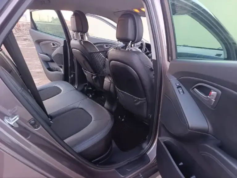 ☑️Hyundai ix35 рестайлинг☑️
В шикарном состоянии!
✅Полный привод 4 wd
✅Без дтп!
✅Год выпуска 2014
✅Мотор 2.0
✅Бензиновый (атмосферный)
✅Коробка механика 6 ступка
✅Пробег 215 тыс. Км.
✅Автотека зелёная
✅Двигатель работает превосходно без постороннего шума! (и на холодную и на горячую)
✅Дневные ходовые огни
✅2 Ключа
✅Сигнализация
✅Режим eco
✅Разъемы под aux usb
✅Разъем 12v
✅Камера заднего вида
✅Литые диски r17

🔥В подарок новому владельцу🔥 ✅полный бак топлива
✅Донецк. Стоимость 1.395.000₽🔥
Тел. +7949-50-800-60 - фотография - 8