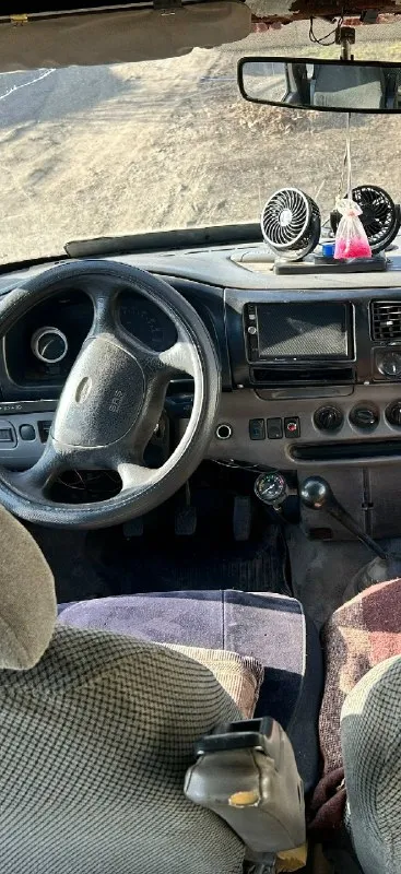 Ford транзит 2.5 1999г на полном ходу.
По документам пассажирский, категория д. Несущие части целые. Поваренный. Нужно доварить рамку лобового окна. Резина хорошая.
К нему отдается такой же транзит, как донор (без двигателя и коробки)
Переоформление без проблем.
Местоположение г. Горловка
Все вопросы по телефону +7 (949) 443-61-91
Цена 300т +торг
📞 Звоните: +7(949)4436191 - фотография - 6