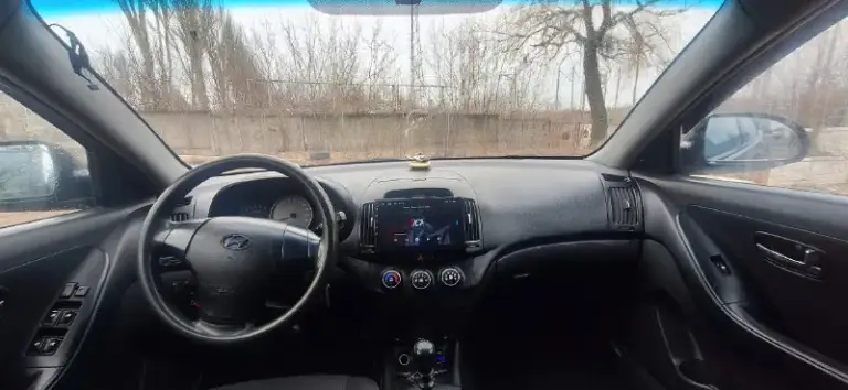 Продам hyundai elantra 1.6 бензин/газ 2008год. Я хозяин машину оцениваю на 4-ку года берут свое, стаит хорошая музыка буфер уселители колонки соло 3.все вопросы по телефону +79495254526 можно писать в тг. 590 000 г. Горловка
📞 Звоните: +7(949)5254526 - фотография - 5
