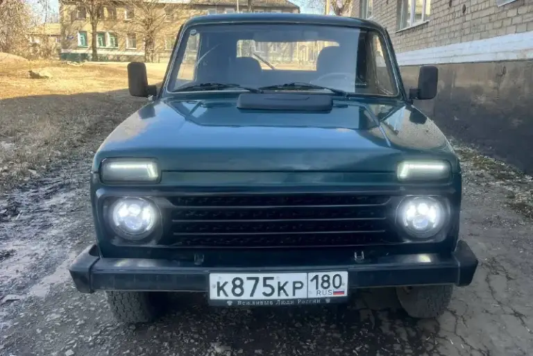Продается lada niva
2009 Г. В.
1.7 Инжектор
Автомобиль в хорошем техническом состоянии, использовался в личных целях.
Ходовка обслужена, ничего не гремит, не стучит.
Двигатель работает ровно не троит, масло не ест, под капотом все сухо. За машиной следил, и обслуживал своевременно.
По кузову как на фото, ничего критичного нету
Чистый и ухоженный салон,
Гур
А так же не мало важно стоит хорошая музыка, с усилителем.
У машины 6 владельцев, я собственник(не перекуп).
Кристаллически чистые документы
Пробег 97.500км

Цена 370.000₽
Телефон +79785180572 - фотография - 1