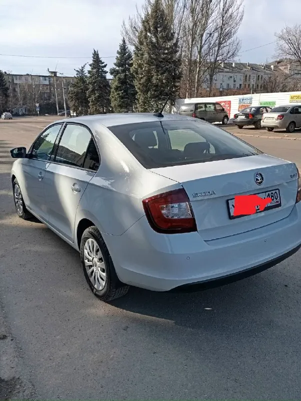 Продам skoda рапид 2018 двигатель 1.6 110 лошадей два комплекта ризины новай пробег 163350 каждый день ежу на роботу пробег будет другим любые проверки есть блокнот где записывал что делал по машини отдам новому владельцу чтобы понимал когда проходить т. О сейчас не чего делать не нужно замену масла делал 1000 км назад я хозяин кто ищет машину для себя этот самый оптимальный вариант причина продажи ишю машину красовер цена авто 1350000 торг подробнее расскажу по телефону машина достойная новый владелец не пожалеет тел +7949 899 36 27 макеевка
📞 Звоните: +7(949)8993627 - фотография - 2