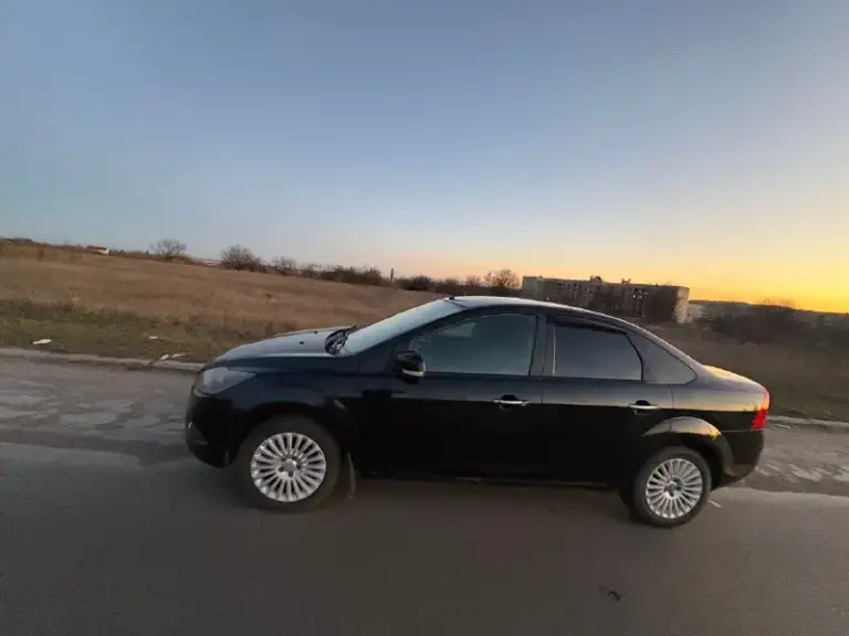 🚘Продам- ford focus 2010г 1.6,автомат, 💡4 стеклоподъёмника, обогрев лобовых, электро регулировка зеркал, подогрев сидений, кондиционер, все работает, ходовая сбитая без посторонних стуков, салон ухоженный, стоит контрактный двигатель пробег 80т. Км в птс вписан,
Стоит новый акб, новая зимняя резина.
❗По косякам-заменить левый ступичный подшипник, трещина на лобовом, посмотреть с 1 на 2 передачу иногда пинает, нет времени заниматься.
Осмотр г. Докучаевск
Продажа по дкп
Тел:+79493191682 звонить с 11-18
Цена:689.000т. Р торг
📞 Звоните: +7(949)3191682 - фотография - 4