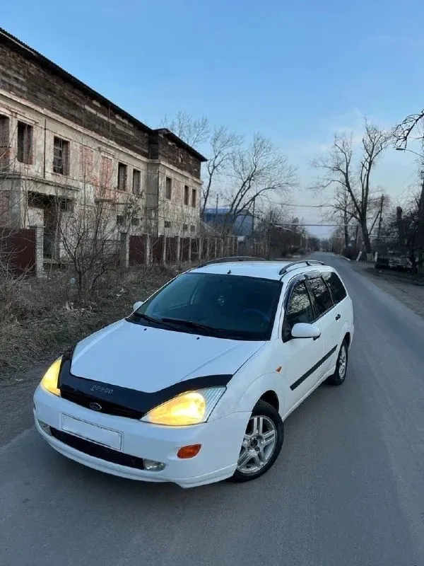 Продам ford фокус 1.2000 год выпуска.
Машина на уверенном ходу много чего сделано. Стоит хорошая музыка оригинал ford играет приятно. Два комплекта резины. Двигатель сделан, работает ровно, коробка переключаться мягко, ходовая перебрана сел и поехал. Два комплекта ковриков, стоят сиденья с mitsubishi очень удобные. Есть косяки по лкп машина не новая 2000 х год. Ноги не выпадают с этим все в порядке.
Цена 245 т
+79494317436
📞 Звоните: +7(949)4317436 - фотография - 5