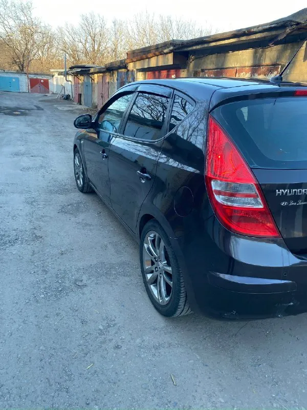 Hyundai i30 2008г 1.6 232000 км, хорошая комплектация, цвет коричневый, донецк цена 830000₽ тел 89496281426
📞 Звоните: +7(949)6281426 - фотография - 3