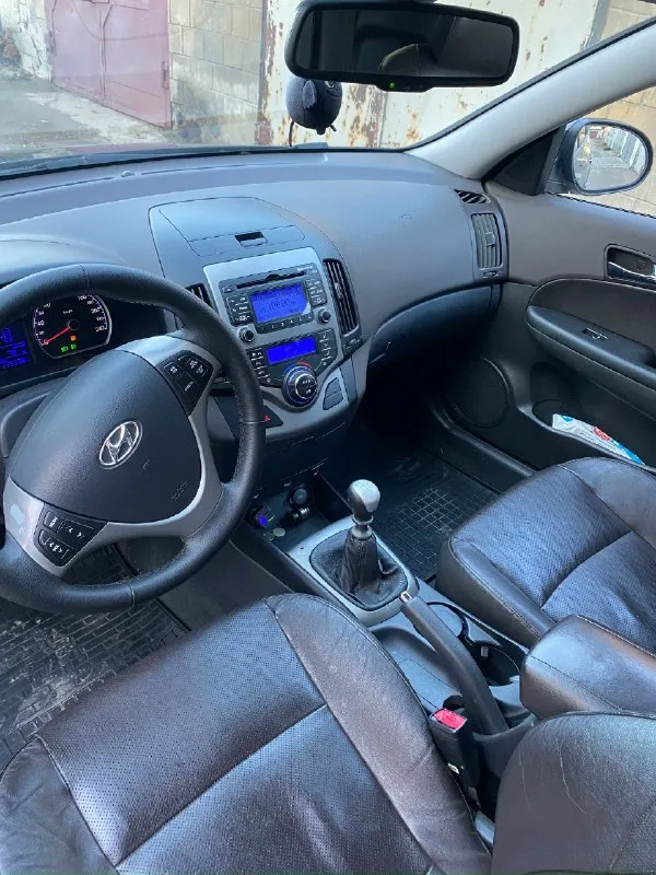 Hyundai i30 2008г 1.6 232000 км, хорошая комплектация, цвет коричневый, донецк цена 830000₽ тел 89496281426
📞 Звоните: +7(949)6281426 - фотография - 6