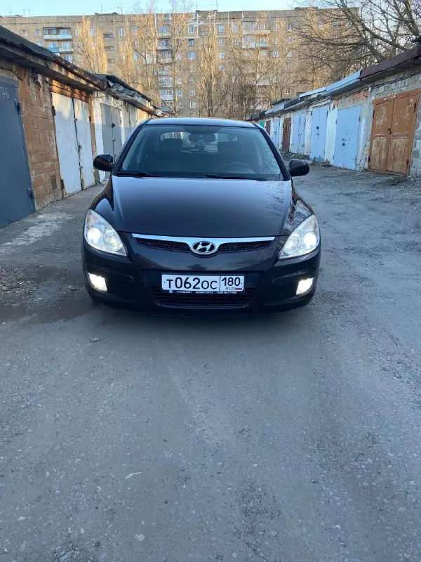 Хендай i30 2008г 1.6 дизель 232000 км, хорошая комплектация, цвет коричневый, донецк цена 830000₽ тел +79496281426 - фотография - 1