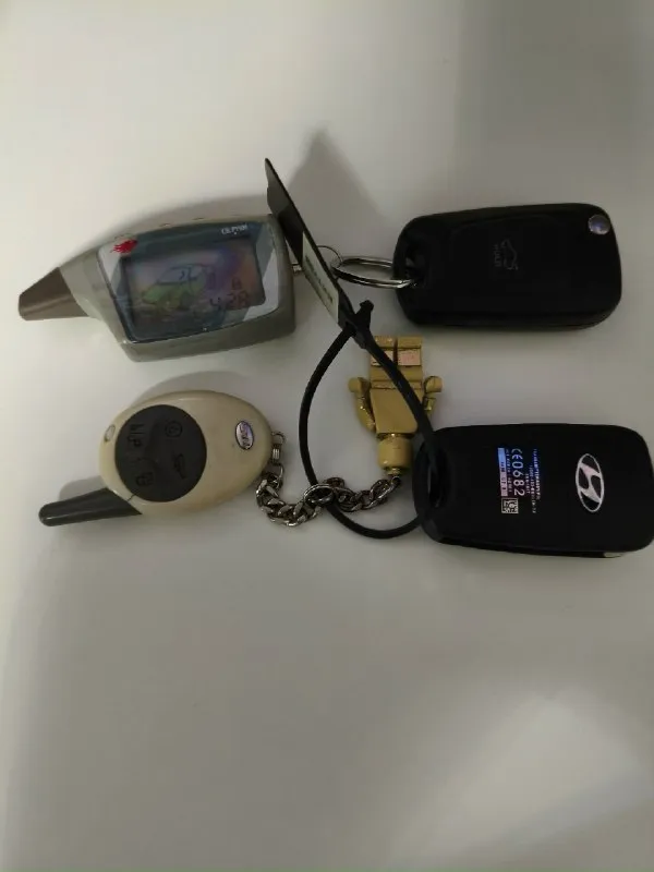 Автор: продам hyundai ix 35.2010г. В куплен в2011году 2.0 мех кпп состояние хорошее, пробег180т, км. Двигатель только после кап ремонта 4тыс км(менялось всё)блок гилзовался (до декабря на гарантии) новая помпа, ролики, ремень, свечи, две катушки, сцепление, сделана ревизия стартера и генератора, новый радиатор печки, кондиционер заправлен новая резина, новый аккумулятор, ходовка летом перебералась. Двухсторонняя сигнализация два комплекта ключей цена 1 миллион50тыс, руб!торг! Осмотр донецк пролетарский район щетинина+79493749326.. !!!наш телеграм канал [ бесплатное размещение за репост!!! Правила сообщества [ мы в мах [ [
📞 Звоните: +7(949)3749326 - фотография - 2