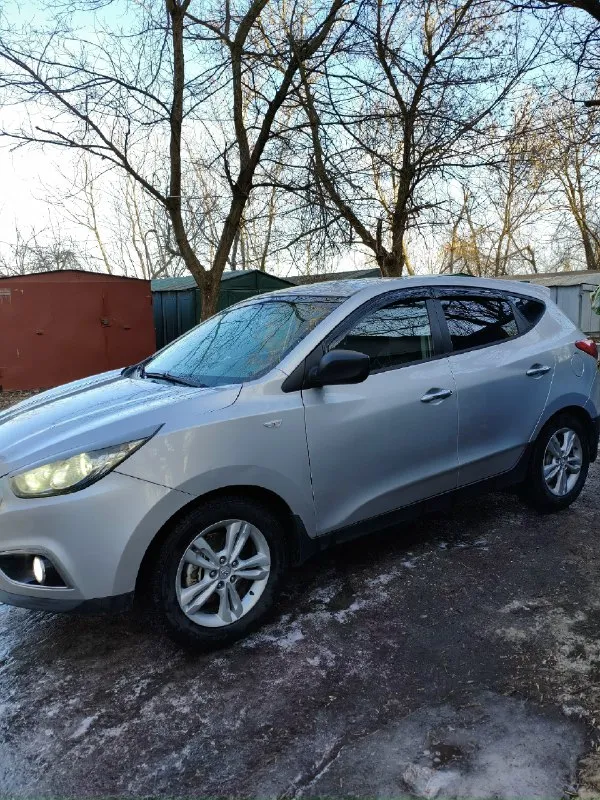 Автор: продам hyundai ix 35.2010г. В куплен в2011году 2.0 мех кпп состояние хорошее, пробег180т, км. Двигатель только после кап ремонта 4тыс км(менялось всё)блок гилзовался (до декабря на гарантии) новая помпа, ролики, ремень, свечи, две катушки, сцепление, сделана ревизия стартера и генератора, новый радиатор печки, кондиционер заправлен новая резина, новый аккумулятор, ходовка летом перебералась. Двухсторонняя сигнализация два комплекта ключей цена 1 миллион50тыс, руб!торг! Осмотр донецк пролетарский район щетинина+79493749326.. !!!наш телеграм канал [ бесплатное размещение за репост!!! Правила сообщества [ мы в мах [ [
📞 Звоните: +7(949)3749326 - фотография - 4
