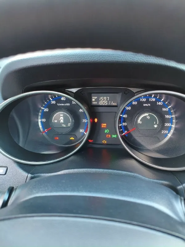 Автор: продам hyundai ix 35.2010г. В куплен в2011году 2.0 мех кпп состояние хорошее, пробег180т, км. Двигатель только после кап ремонта 4тыс км(менялось всё)блок гилзовался (до декабря на гарантии) новая помпа, ролики, ремень, свечи, две катушки, сцепление, сделана ревизия стартера и генератора, новый радиатор печки, кондиционер заправлен новая резина, новый аккумулятор, ходовка летом перебералась. Двухсторонняя сигнализация два комплекта ключей цена 1 миллион50тыс, руб!торг! Осмотр донецк пролетарский район щетинина+79493749326.. !!!наш телеграм канал [ бесплатное размещение за репост!!! Правила сообщества [ мы в мах [ [
📞 Звоните: +7(949)3749326 - фотография - 7