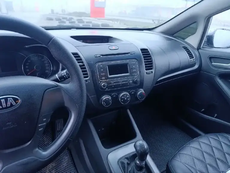 Продам kia церато, 2013 г. В. , пробег 312000. Мотор 1,6 механика(6 ступка), очень экономичный и надёжный автомобиль. Сухой, работает ровно, коробка переключается мягко. Ходовка обслужена, без посторонних звуков. Два ключа. Хорошая зимняя резина. Кондиционер работает. Без дтп. Кузов и салон в отличном. . На 300т. Произведена замена цепи, сцепления (в сборе), тормозных дисков с колодками. На 309 замена масла в двс с фильтрами.
Цена 830.000₽ торг.
+79497224839
📲 Tg: виталий сергеевич
📞 Звоните: +7(949)7224839 - фотография - 7