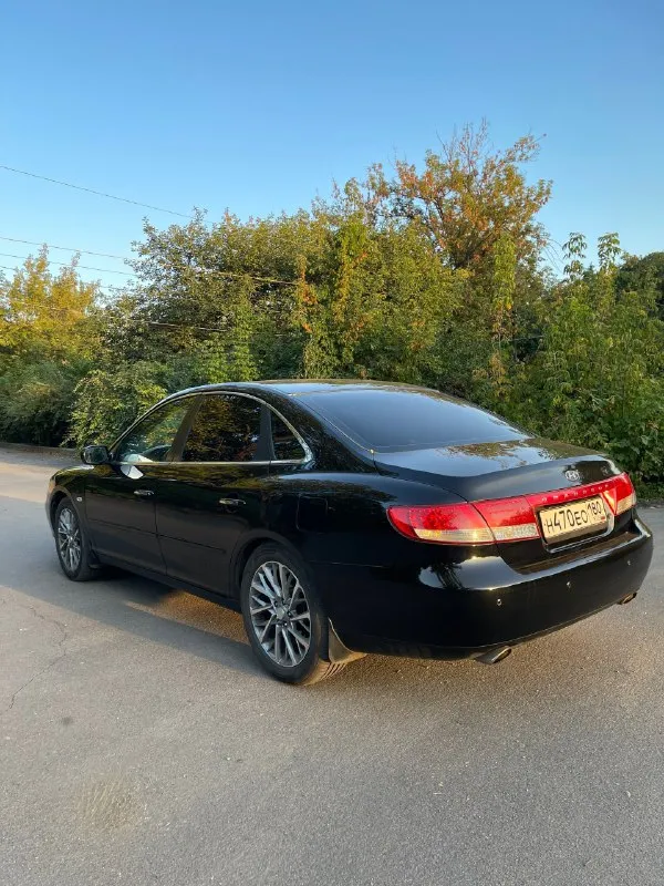 Продам корейский бизнес класс hyundai grandeur tg 2007 год, черный на черном.
Двигатель 3.3 атмосферный, газ/бензин, на автомате, самая жирная комплектация, расписывать много.
Собственник, автомобиль в около идеальном состоянии, своевременно обслуживается исключительно оригинальными запчастями, все что менялось и когда расскажу при встрече.
Бонусом 3 комплекта резины, 2 комплекта из них новые + 2 комплекта дисков, оригинальные р17 и те что на фото 18.
Цена 1.150 🍋 хороший торг у автомобиля.
Осмотр макеевка
+79493974174
.
📞 Звоните: +7(949)3974174 - фотография - 4