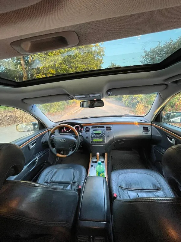 Продам корейский бизнес класс hyundai grandeur tg 2007 год, черный на черном.
Двигатель 3.3 атмосферный, газ/бензин, на автомате, самая жирная комплектация, расписывать много.
Собственник, автомобиль в около идеальном состоянии, своевременно обслуживается исключительно оригинальными запчастями, все что менялось и когда расскажу при встрече.
Бонусом 3 комплекта резины, 2 комплекта из них новые + 2 комплекта дисков, оригинальные р17 и те что на фото 18.
Цена 1.150 🍋 хороший торг у автомобиля.
Осмотр макеевка
+79493974174
.
📞 Звоните: +7(949)3974174 - фотография - 7