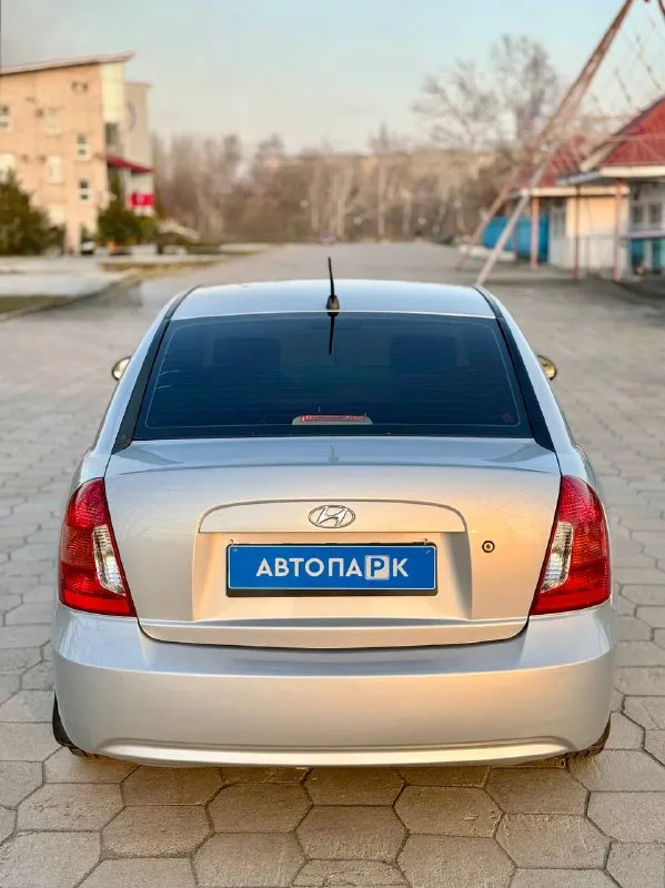 🇰🇵 Hyundai verna

💰Цена: 580 000р
🏢Город: мариуполь
📅Год выпуска: 2006
🧾Пробег: 147 633км.
⚙️Двигатель: 1.4
⛽Топливо: бензин
⚙️Кпп: механика

📞 Телефон:

+7-949-727-41-51
+7-949-551-91-52
+7-989-263-55-56

💾 Описание:

Легендарный седан будет идеальным выбором для тех кто ищет надежный автомобиль.

✅ Преимущественно родная
Краска, кузов без коррозии
✅ Оригинальный пробег
✅ Техническая часть на 5+

Хорошая комплектация:
Кондиционер, электро пакет, литые диски на хорошей резине.

➕Автомобиль с пройденным техническим осмотром и готов к переоформлению.

Улица шевченко 2️⃣6️⃣9️⃣

🏦 Возможна продажа в кредит по двум документам. - фотография - 5