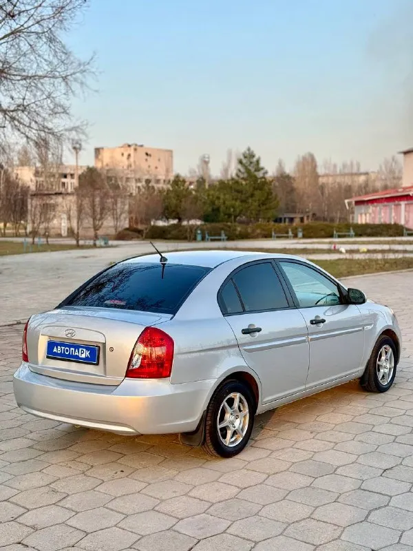 🇰🇵 Hyundai verna

💰Цена: 580 000р
🏢Город: мариуполь
📅Год выпуска: 2006
🧾Пробег: 147 633км.
⚙️Двигатель: 1.4
⛽Топливо: бензин
⚙️Кпп: механика

📞 Телефон:

+7-949-727-41-51
+7-949-551-91-52
+7-989-263-55-56

💾 Описание:

Легендарный седан будет идеальным выбором для тех кто ищет надежный автомобиль.

✅ Преимущественно родная
Краска, кузов без коррозии
✅ Оригинальный пробег
✅ Техническая часть на 5+

Хорошая комплектация:
Кондиционер, электро пакет, литые диски на хорошей резине.

➕Автомобиль с пройденным техническим осмотром и готов к переоформлению.

Улица шевченко 2️⃣6️⃣9️⃣

🏦 Возможна продажа в кредит по двум документам. - фотография - 6