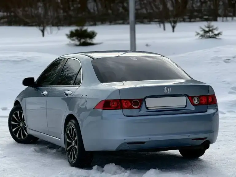 В продаже honda accord vll поколения, 2.0 л, мт. Технически обслужен, цепь заменена - 10.03.25. Двигатель тянет отлично, масла / фильтра новые. Отреставрирована рулевая рейка, перетряхнута ходовая часть (передок новый включая рычаги) новые тормозные диски с колодками вкл ручник.

Автотека зелёная, в дтп не участвовал. Днище и пороги целые, заводские. Ржавчины и гнили нет. Установлено сенсорное управление климатом с дисплея (либо штатно, т. Е клавишами) динамики фирмы hertz’s, 6 шт. Оптика переупакована, свет достойный, стоят bi led линзы. Резина : r16 / r18.

Техосмотр пройден, авто готово к оформлению. Цена : 700,000 рублей. Обмен не рассматриваю. Территориально находится в г макеевка (центр) контакты : +7(949)077-65-85, +7(950)710-27-27 если не дозвонились, напишите в лс, перезвоню. - фотография - 3