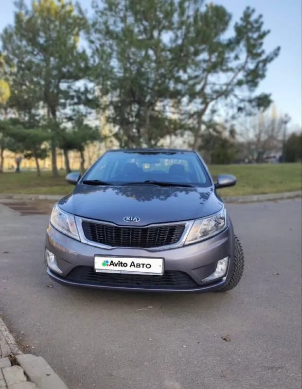Продам
Кia rio 1.6 ат 2014,модельный ряд 2015.
По факту 1 собственник.
51000 Подтвержденный пробег. Полностью в родной краске!очень хорошее состояние салона. Все то проводились по регламенту, сейчас делать ничего не нужно. Техосмотр пройден недавно. Хорошая новая зимняя резина. Практически максимальная комплектация: сигнализация stariine с автозапуском, 3 ключа, гур, 4 эсп, электрорегулировка зеркал, кондиционер, подогрев сидений, руля, лобового, передние и задние дисковые тормоза, мощный 1,6 мотор, автомат!расход топлива 8.8/5.2, функция eco режим. Надежный качественный автомобиль, который прослужит вам долгие годы! Гаражное хранение!по мелочи есть притертости. Реальному покупателю торг. Автоподбор, любые проверки без проблем.
Честный хозяйский автомобиль.
Могу присутствовать при переоформлением в мрэо.
Место осмотра донецк центр
1 285 000 Торг
+7(949)3578224
📲 Tg: @annet_325
📞 Звоните: +7(949)3578224 - фотография - 3