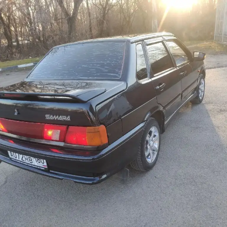 Продам ваз-2115 технический и внешние в отличном состоянии без гнили и ржавчины без единого рыжика автомобиль очень хорошо сохранился весь металл родной ходовая перебрана чистый ухоженный салон электрика работать вся до каждой кнопочки не за дверей пороги стаканы лонжероны всё целое дно в отличном состоянии установлена хорошая качественная музыка сабвуфер усилитель передние колонки также установлена дорогая оптика линзы в противотуманках зеркала гранта, литые диски на летней резине, с документами полный порядок без штрафов и ограничений техосмотр пройден все документы готовы к переоформлению остальные вопросы по телефону осмотр донецк макеевка
Цена 295 торг.
Номер телефона+79498943084 - фотография - 8