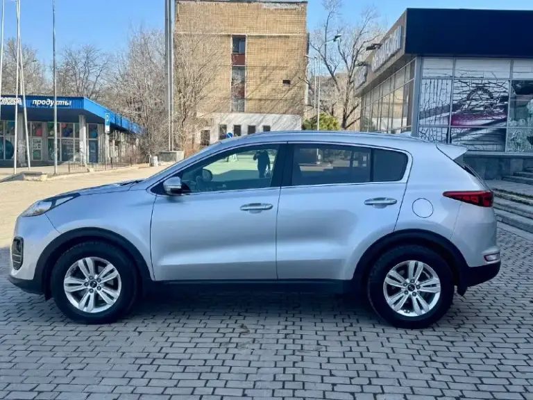 Kia sportage официал
Эксплуатация с 2018 года
Двигатель 2.0 бензин
Коробка автомат
Пробег родной 119 тыс. Км.
1 Владелец
Автомобиль в отличном состоянии,
Кузов без дтп ! Весь в заводском окрасе 1000% готов на любые проверки с вашей
Стороны
В автомобиле есть все для комфорта
Роздельный климат-контроль,
Круиз-контроль,
Датчики света, и дождя,
Подогревы всех сидений,
Руля, зеркал, и стекл,
Парктрони,
Камера заднего вида,
И многое другое !
С документами полный порядок,
Продажа с полным переоформление в мрэо
Г. Донецк
Цена 1.845тыс. ₽ торг
Звоните остальное по
+79495210885
📲 Tg: r. B
📞 Звоните: +7(949)5210885 - фотография - 2