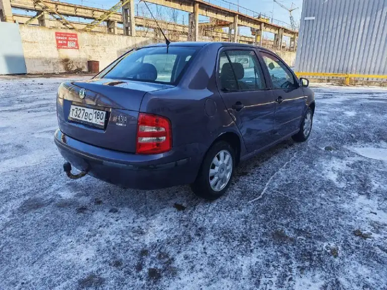 Продам skoda fabia. 2002 г. В. В кузове седан.
Мотор 1,9 дизель без турбины
Кпп - механика
Пробег - 340 тыс.
Автомобиль в семье с 2018 года. Моего пробега ~90 тыс км. Выносливая машина с низким расходом топлива. По трассе на одном баке 900 км едет легко. Гнили, ржавчины нет. Машина вкруг перекрашивалась в 2023 году. В 2025 году менялась задняя подвеска (сайленты балки, пружины, амморты), рулевая рейка с датчиком, генератор с ремнём и натяжителем. Состояние - сел и поехал, ничего кроме текущего обслуживания не требует. Впереди эл. Стеклоподъемники, сзади ручки.
Осмотр донецк, петровка.
Цена - 300 тыс. Торг
+79498150744 Руслан - фотография - 3