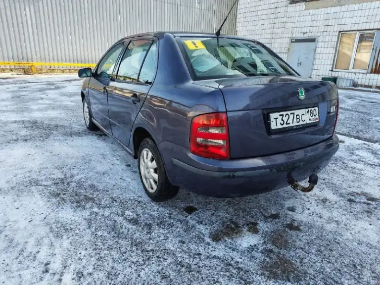 Продам skoda fabia. 2002 г. В. В кузове седан.
Мотор 1,9 дизель без турбины
Кпп - механика
Пробег - 340 тыс.
Автомобиль в семье с 2018 года. Моего пробега ~90 тыс км. Выносливая машина с низким расходом топлива. По трассе на одном баке 900 км едет легко. Гнили, ржавчины нет. Машина вкруг перекрашивалась в 2023 году. В 2025 году менялась задняя подвеска (сайленты балки, пружины, амморты), рулевая рейка с датчиком, генератор с ремнём и натяжителем. Состояние - сел и поехал, ничего кроме текущего обслуживания не требует. Впереди эл. Стеклоподъемники, сзади ручки.
Осмотр донецк, петровка.
Цена - 300 тыс. Торг
+79498150744 Руслан - фотография - 7