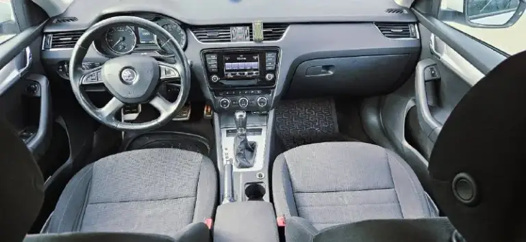 Цена 845.000💰
✅ Skoda октавия а7
2013 Год
Пробег 165.000
# 1.8 Турбо (180л. С) 🐎
Акпп dsg 7ст
Комплектация максимальная
🚘Автомобиль в техническом плане в отличном состоянии, без вложений
По кузову имеются следы эксплуатации, такие как сколы на бампере, и т. П, на фото все видно
2 Комплекта резины ( зима, лето )
Продажа с полным переоформлением, то пройдено, я собственник
Остальные все интересующие вопросы по телефону 📞☎
Так же возможен обмен, на обмен цена дороже
+7
7⃣9⃣ - фотография - 6