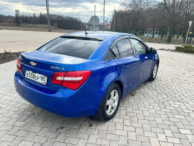 Chevrolet cruze ls
Год выпуска 2011
1.8 Ат
Бензин.
Пробег 220.000
Мотор отличный, надежный, не дымит, не троит, не потеет! Масло не расходует!
Акпп чистый автомат классический, не пинает, не буксует, переключает мягко!
Ходовая не гремит, не стучит, едет ровно, никуда не тянет!
Рыжиков и гнили нет!
Магнитола андроид, bt аудио, видеорегистратор
Кондиционер заправлен, и холодит
Печка работает
Электрика вся исправна, работают все что есть, и должно!
Вообщем вся обслужена, вложений не требует, сел и поехал
По документам полный порядок, без запретов, без штрафов, переоформление без проблем !
Любые проверки на сервисе за ваш счет!
Осмотр г. Донецк
Рассмотрю варианты обмена, с вашей доплатой
Все вопросы по телефону +79494171326
Цена 680.000 торг - фотография - 4