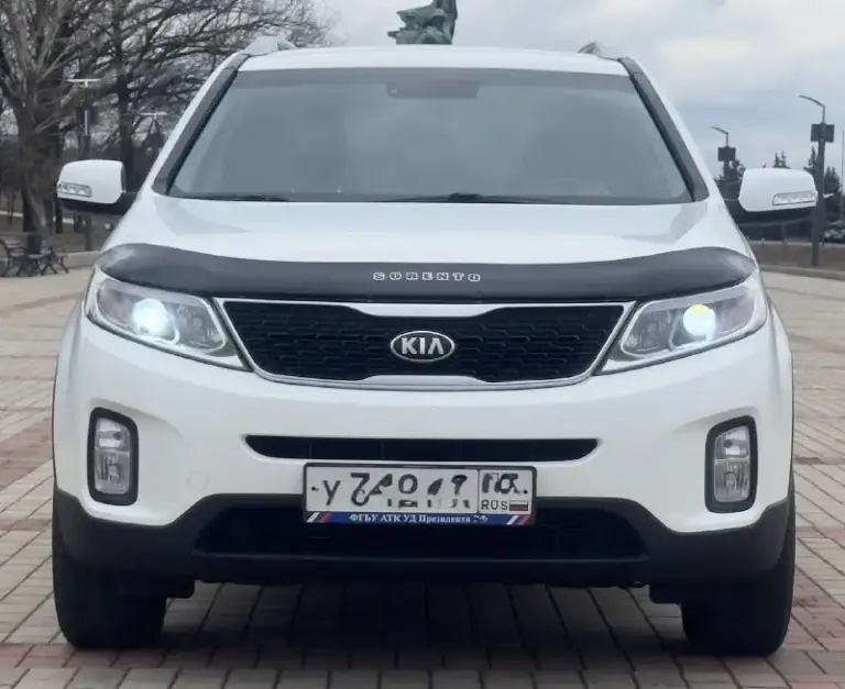 Kia sorento
2014 Год
Двигатель 2.4 бензин
Коробка автомат
Пробег 174тыс. Км
Автомобиль в отличном состоянии,
Авто обслужен от и до,
Вложения не требует не какого от слова совсем !
Комплектация
Кожаный салон
Электропривод зеркал
Полный привод
Помощь при спуске
Круизконтроль
Мультируль
Без ключевой доступ
Запуск старт stop
Камера заднего вида
Климат контроль двух зоны
Подогрев сидений
Подогрев зеркал
Подогрев дворников
Подогрев руля
Антибликовое зеркало
Датчик света
Датчик дождя
Два ключа
Abs
Esp
Airbag
Бортовой компьютер
Четыре стеклоподъемника
С документами все в полном порядке,
Продажа с полным переоформлением в гаи
Г. Донецк
Цена 1.625.000
Звоните остальное по тел.
+79496447942
Возможно продажа в кредит - фотография - 2
