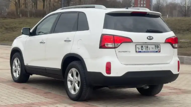 Kia sorento
2014 Год
Двигатель 2.4 бензин
Коробка автомат
Пробег 174тыс. Км
Автомобиль в отличном состоянии,
Авто обслужен от и до,
Вложения не требует не какого от слова совсем !
Комплектация
Кожаный салон
Электропривод зеркал
Полный привод
Помощь при спуске
Круизконтроль
Мультируль
Без ключевой доступ
Запуск старт stop
Камера заднего вида
Климат контроль двух зоны
Подогрев сидений
Подогрев зеркал
Подогрев дворников
Подогрев руля
Антибликовое зеркало
Датчик света
Датчик дождя
Два ключа
Abs
Esp
Airbag
Бортовой компьютер
Четыре стеклоподъемника
С документами все в полном порядке,
Продажа с полным переоформлением в гаи
Г. Донецк
Цена 1.625.000
Звоните остальное по тел.
+79496447942
Возможно продажа в кредит - фотография - 6