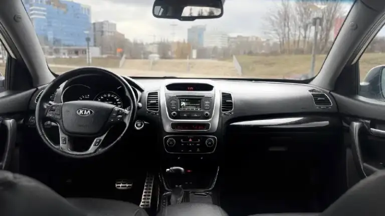 Kia sorento
2014 Год
Двигатель 2.4 бензин
Коробка автомат
Пробег 174тыс. Км
Автомобиль в отличном состоянии,
Авто обслужен от и до,
Вложения не требует не какого от слова совсем !
Комплектация
Кожаный салон
Электропривод зеркал
Полный привод
Помощь при спуске
Круизконтроль
Мультируль
Без ключевой доступ
Запуск старт stop
Камера заднего вида
Климат контроль двух зоны
Подогрев сидений
Подогрев зеркал
Подогрев дворников
Подогрев руля
Антибликовое зеркало
Датчик света
Датчик дождя
Два ключа
Abs
Esp
Airbag
Бортовой компьютер
Четыре стеклоподъемника
С документами все в полном порядке,
Продажа с полным переоформлением в гаи
Г. Донецк
Цена 1.625.000
Звоните остальное по тел.
+79496447942
Возможно продажа в кредит - фотография - 9