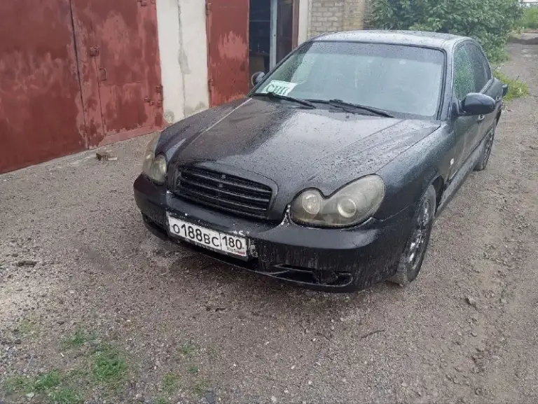 Продам hyundai соната 4 рестайлинг 2005г.2.0л на механике
Технически авто в полном порядке довезёт куда угодно
Авто нужно красить, полез  лак местами
Задний бампер под замену,   накладка на порог  есть нужно покрасить. И поставить на это скину
Авто по цене ваза
320.000₽ Торг присутствует
Возможен обмен
С полным переоформлением
Т. +79491478575
📲 Tg: @vadiya24
📞 Звоните: +7(949)1478575 - фотография - 1