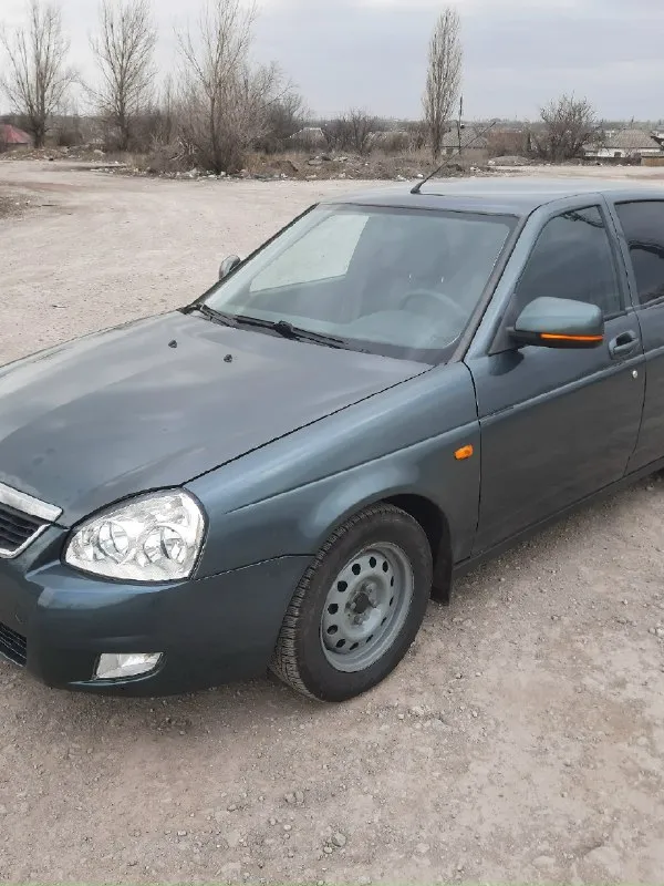 Ваз приора, 2011 г. В. , 1.6 (16 кл), мкпп, 158 000 км продаю свою приору 2011 года (я 4-й хозяин по птс). Родной пробег 158 000 км. Езжу каждый день. Кузов живой, ровный, цвет зеленый металлик. Денег на обслуживание не жалели — ставили только качественные брендовые запчасти. По технике вложений ноль — сел и поехал! Мотор 1.6, 16 клапанов («шестнарь») гур передние электростеклоподъемники установлены безвтыковые поршня (клапана не гнет!) комплект грм gates (заменен 20 000 км назад) новые катушки зажигания bremi и свечи ngk новое сцепление luk (заменено 20 000 км назад) новый дроссель 54 мм поменяны все радиаторы, все патрубки заменены на силиконовые новый аккумулятор подвеска полностью перебрана: стоят стойки ss20 -30мм в круг свежие тормоза - brembo кузов поварен и полностью обработан антикором полный выхлоп «гранта спорт» (паук 4-1, трасса 51 мм) — звучит приятно и басисто сделана хорошая шумоизоляция (двери, пол, капот, багажник) — в салоне действительно тихо 2 комплек
📞 Звоните: +7(949)4069153 - фотография - 1