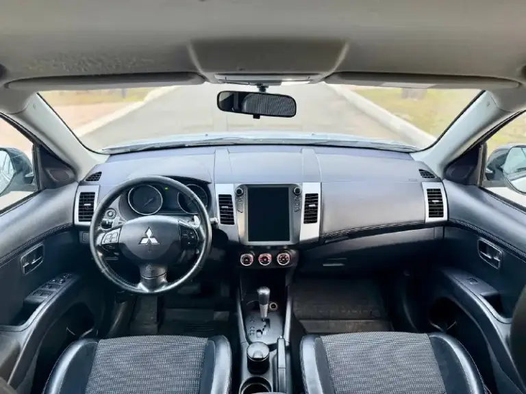 🇯🇵 Mitsubishi outlander

💰Цена: 1 100 000р
🏢Город: мариуполь
📅Год выпуска: 2009
🧾Пробег: 198 507км.
⚙️Двигатель: 2.0
⛽Топливо: бензин/газ
⚙️Кпп: автомат

📞 Телефон:

+7-949-727-41-51
+7-989-263-55-56
+7-949-551-91-52

💾 Описание:

Mitsub. .. >✅ южная эксплуатация.
✅ Техническая часть на 5+
✅ Оригинальный пробег.
✅ Салон как новый.
✅ Салон трансформер.

✅ Отличная комплектация:

❄️ Кондиционер, подогрев сидений, гур, abs, птф, кожаный мультируль, центральный замок, tesla магнитола с камерой заднего вида, хорошая летняя резина на красивых литых дисках.

Улица шевченко 2️⃣6️⃣9️⃣

🏦 Возможна продажа в кредит по двум документам. - фотография - 8