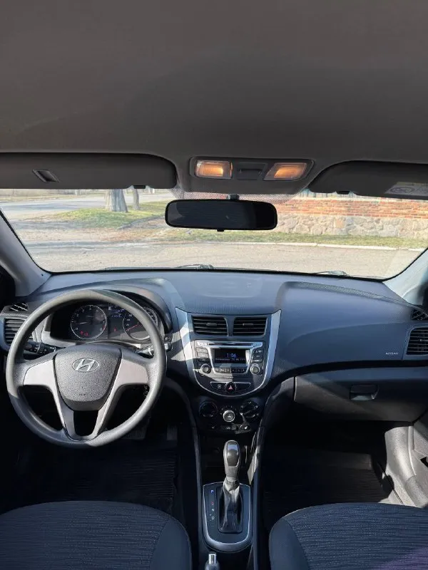 Hyundai solaris рестайлинг 2015 года
Оригинальный пробег 210 тысяч километров
Коробка шести ступенчатый автомат, работает отлично
Авто в хорошем состоянии по кузову и по технике, не требует никаких вложений
Двигатель 1.6 работает отлично, масло менялось каждые 8 тысяч
Кондиционер, печка, подогрев сидений, магнитола - всё работает без нареканий
Дополнительно установлена сигнализация
На машине никогда не таксовали, в салоне не курили, пластик не затертый, сиденья были в чехлах большую часть времени, салон в отличном состоянии
У авто один владелец за все время, полностью в родном окрасе, а также заводское остекление
Юридически полностью чистая машина, без штрафов, залогов и запретов
Буду присутствовать в мрэо
Дополнительные фото и видео пришлю по запросу, пишите
Также в продаже kia rio

Цена - 975 тысяч рублей, торг уместен при осмотре
Моспино, пролетарский район
Звоните +79490079659 - фотография - 4