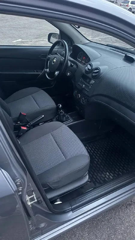 Chevrolet aveo (авео)
Двигатель 1.4
Год: 2010
Тип кпп: механическая
Пробег: 82 000
Дополнительная информация: автомобиль в идеальном состоянии. Один собственник, одна запись в птс. Два косметических окраса, любые проверки. По мотору все сухо, ни одного потека, новый аккумулятор, кондиционер, пороги днище в отличном состоянии, как новая. Подвеска отлично, ничего делать не нужно. Гаражное хранение, реагентов не видел. Два ключа, сигнализация. Осмотр донецк, торг у капота
Цена: 560000 руб
+79497710177
📞 Звоните: +7(949)7710177 - фотография - 9