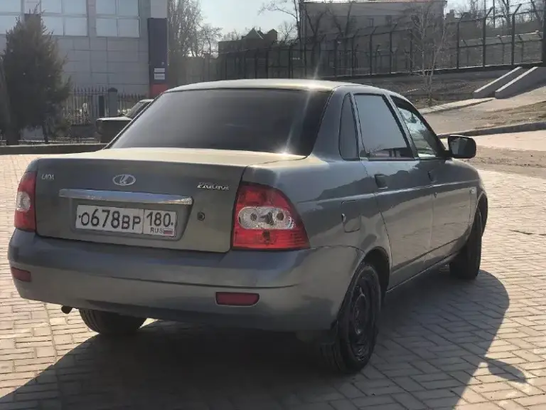 Продам свою приору
2008 Год выпуска
210000 Родной пробег
Двигатель работает идеально
Коробка переключает плавно
Посторонних звуков нет
Новая резина
Хорошая музыка
Центральный замок
С доводчиком стекол
Обогрев зеркал
Салон чистый и опрятный
Стаканы лонжероны
В заводском состоянии
По кузову все как на фото
Машина полностью обслужена
Вложений не требует
Переоформление обязательно
Я хозяин
+79498393960
📲 Tg: вова ник
📞 Звоните: +7(949)8393960 - фотография - 5