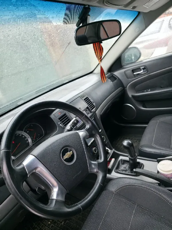 Продам chevrolet epica 2008 г. 2.0
Автомобиль до дтп был в отличном состоянии - полностью обслужен от а до я.
Двигатель и коробка работали идеально.
Дтп - удар об отбойник, подушки безопасности не сработали, техника вся целая.
Восстанавливать нет времени, поэтому продаю как есть.
Пробег - 227 000 км.
Документы в порядке.
Цена - 275 000 руб.
📞 +7 949 376-16-88 - фотография - 7