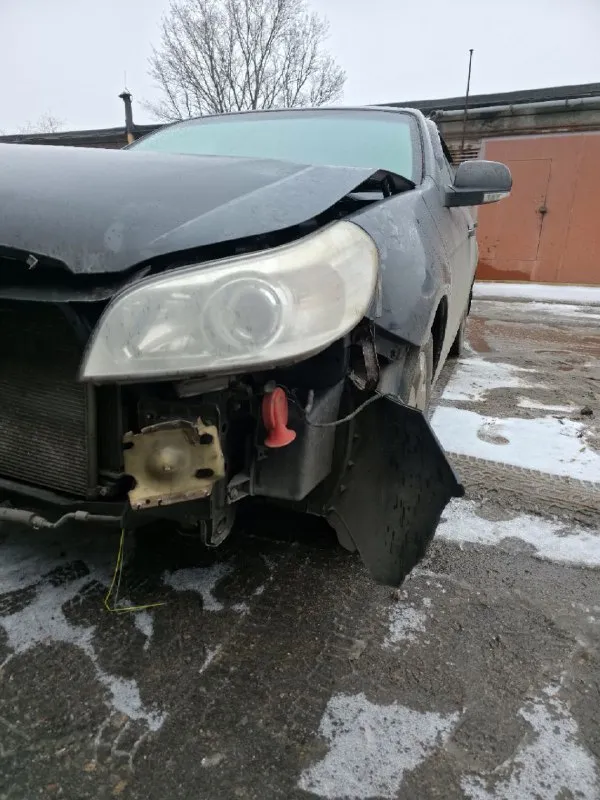 Продам chevrolet epica 2008 г. 2.0
Автомобиль до дтп был в отличном состоянии - полностью обслужен от а до я.
Двигатель и коробка работали идеально.
Дтп - удар об отбойник, подушки безопасности не сработали, техника вся целая.
Восстанавливать нет времени, поэтому продаю как есть.
Пробег - 227 000 км.
Документы в порядке.
Цена - 275 000 руб.
📞 +7 949 376-16-88 - фотография - 8