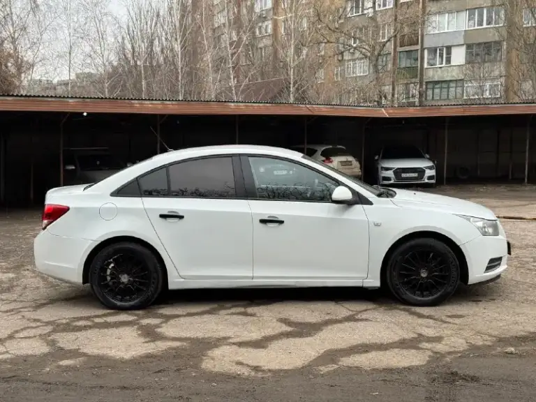 Chevrolet cruze 2012 1.6 мкпп
Цена: 695.000₽ + разумный торг реальному покупателю
Chevrolet круз
- Пробег 140.000 км (родной)
- 2 Ключа
- Мотор коробка в отличном состоянии нареканий нет, не дымит не троит, делать ничего не нужно сел и поехал
- Салон как новый, чистый ухоженный
- Зимняя резина
- Комплектация 2 эл. Стеклоподъемника, подогрев сидений, подогрев заднего стекла, эл. Регулировка зеркал, стоит хороший свет
- Печка, кондиционер все работает
- Документы кристально чистые, без штрафов, запретов и т. Д
Переоформление без проблем могу присутствовать в мрэо
Осмотр макеевка
Тел: +79490976176
📞 Звоните: +7(949)0976176 - фотография - 3